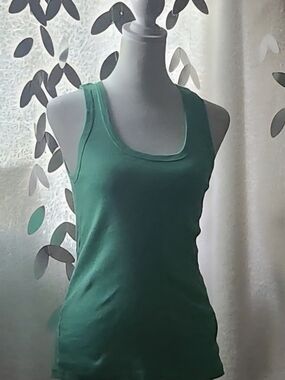 Classic Green Scoop Neck Women's Tank Top